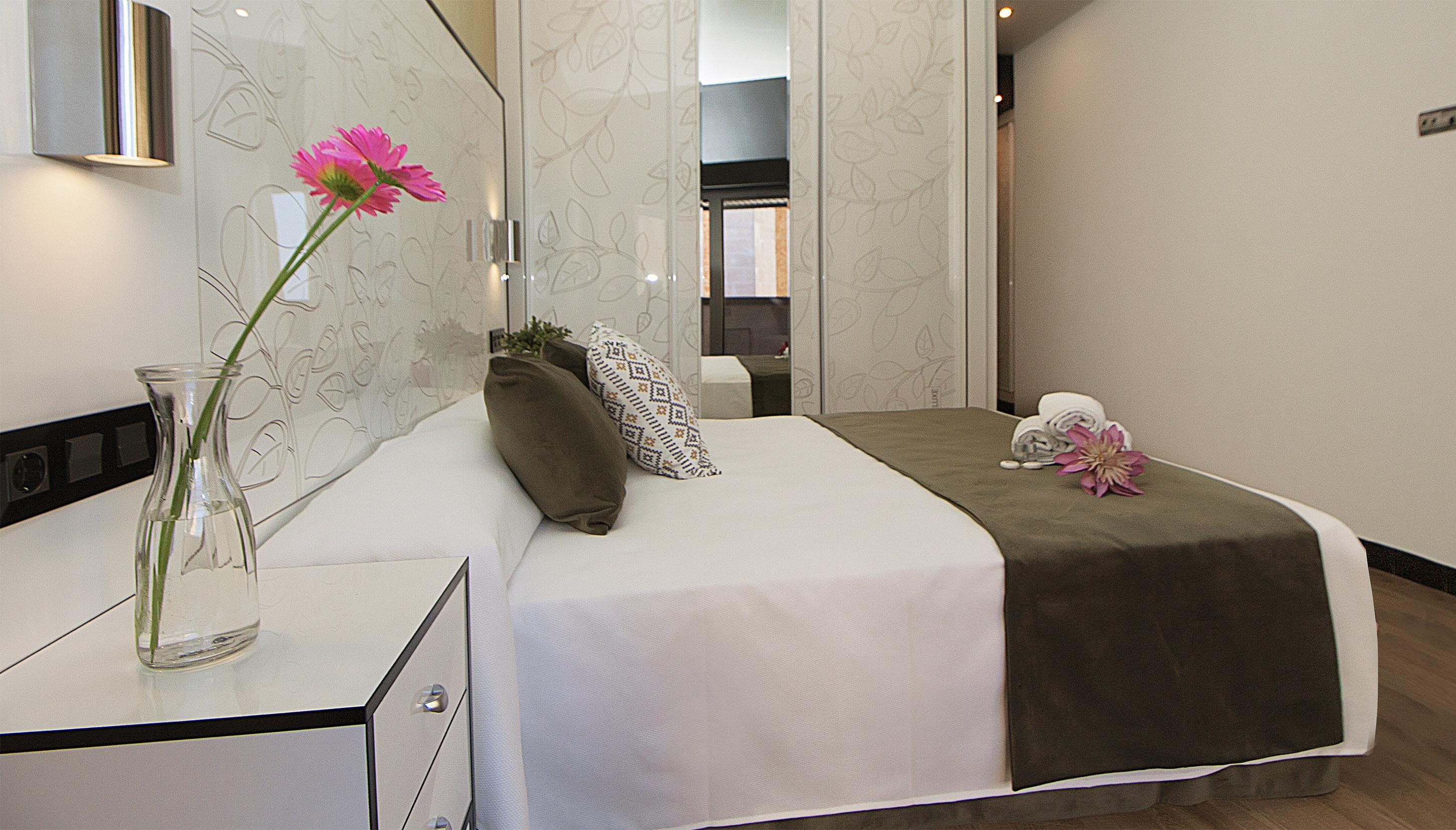 Apartamentos Suites Oficentro Deluxe Málaga Buitenkant foto